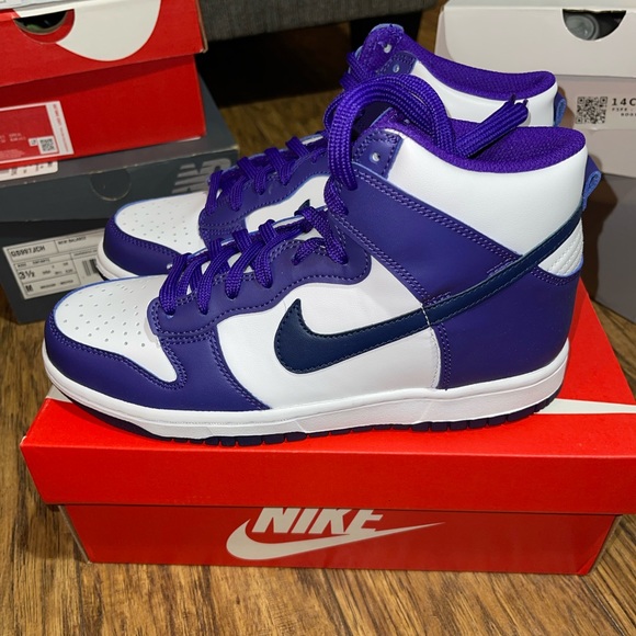 Brand new GS Nike Dunk High size